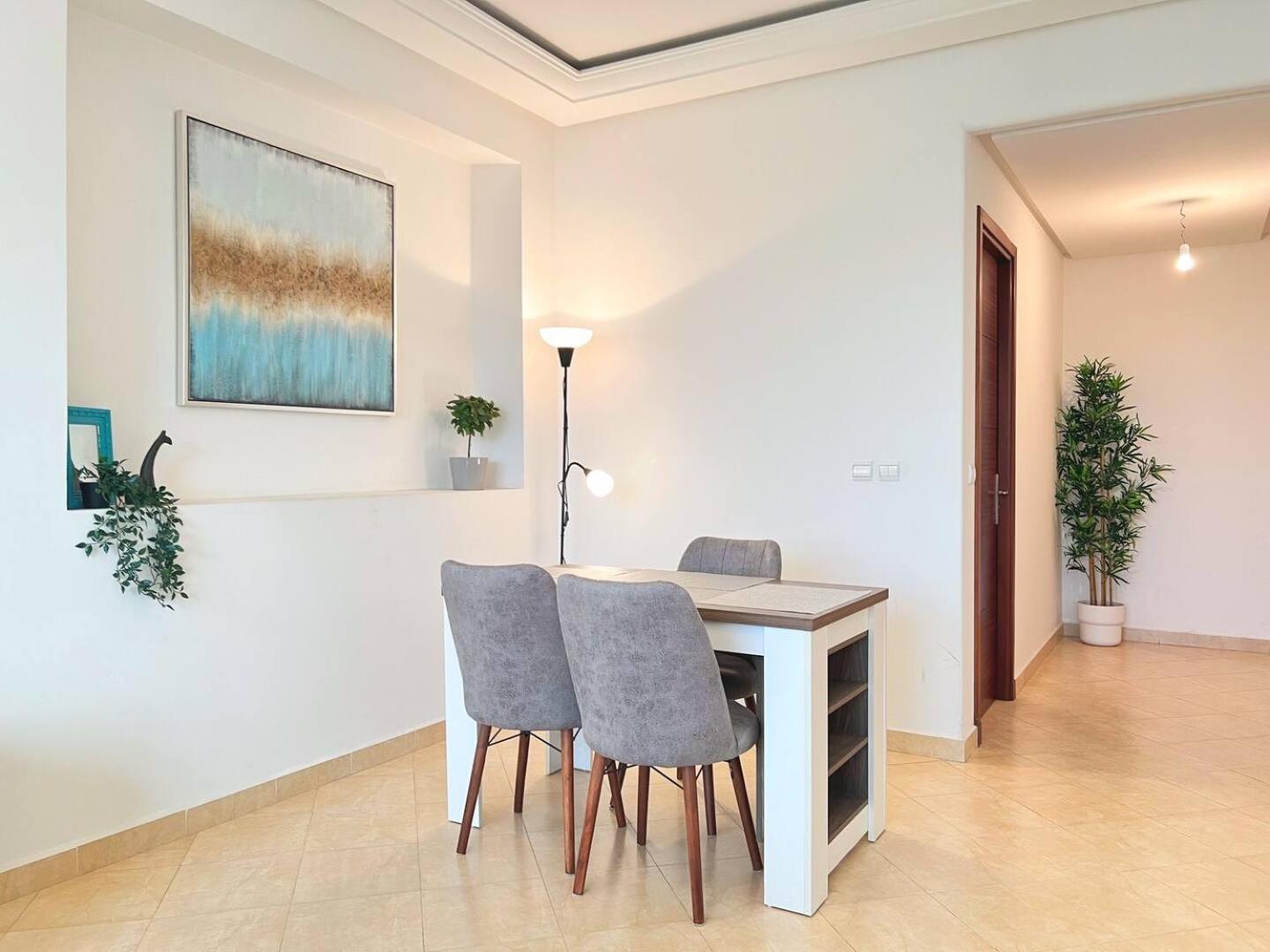 Cosy & Convenient 2-Bed Apartment In Playa แทนเจียร์ ภายนอก รูปภาพ